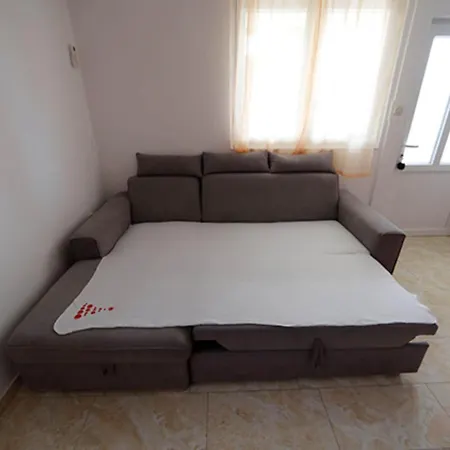 Apartment Zora Lopar